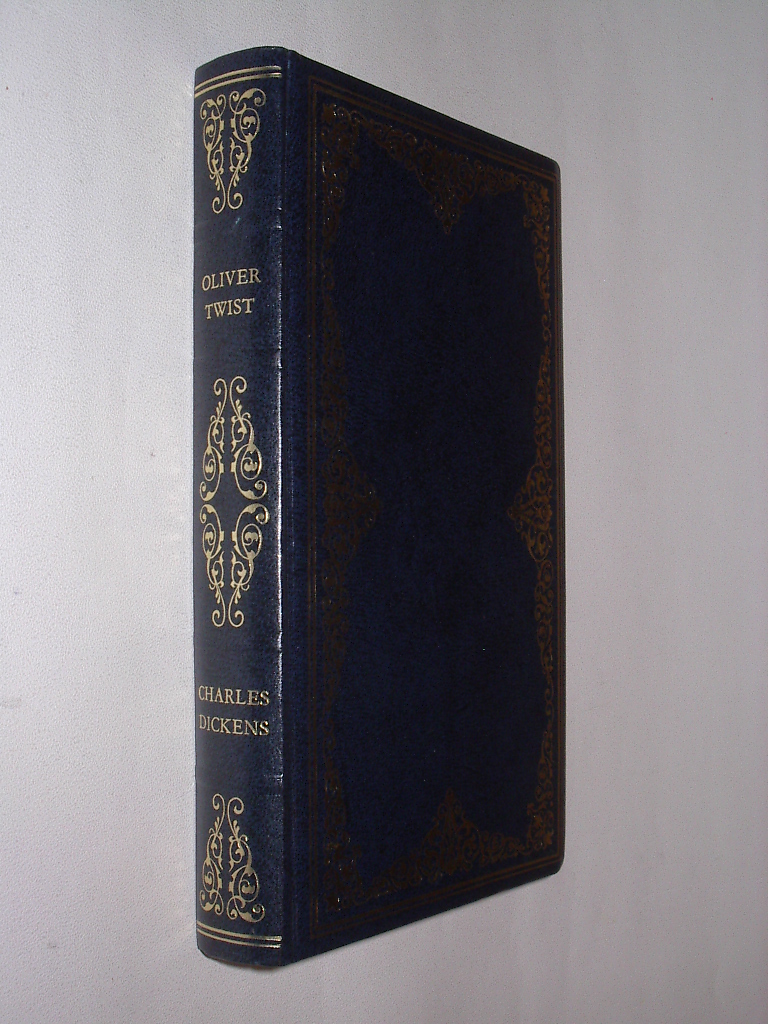 Oliver Twist Charles Dickens Heron Books 1970