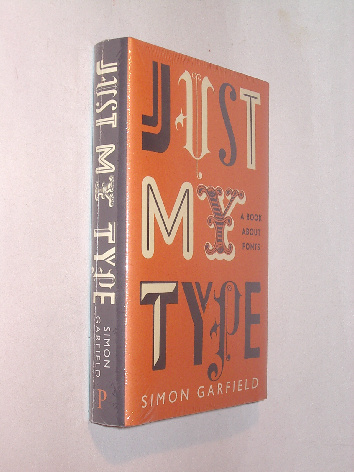 HC　2010　Fonts　My　Garfield　About　Simon　Type　Book　A　Just　Books
